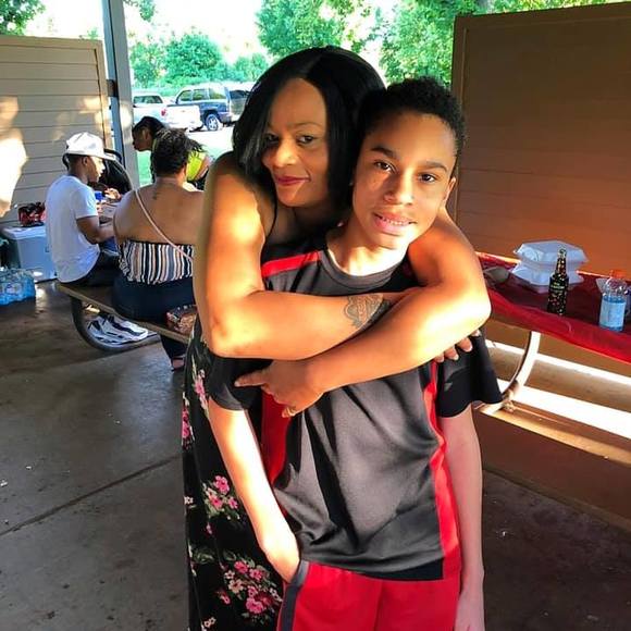 Meet your Posher, Davina - Picture 1 of 1